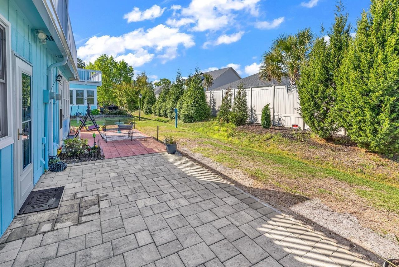 835 Villa Dr. Photo 43