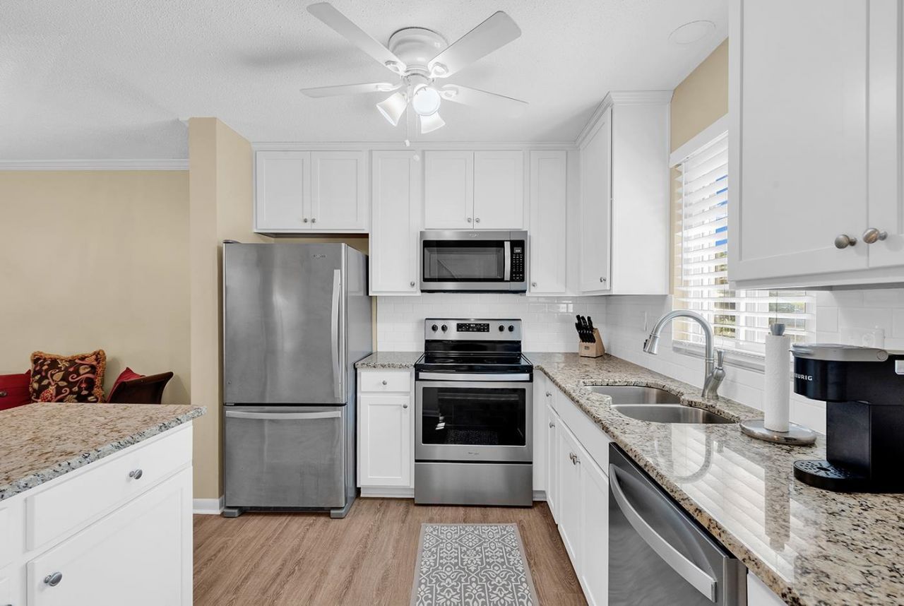 835 Villa Dr. Photo 5