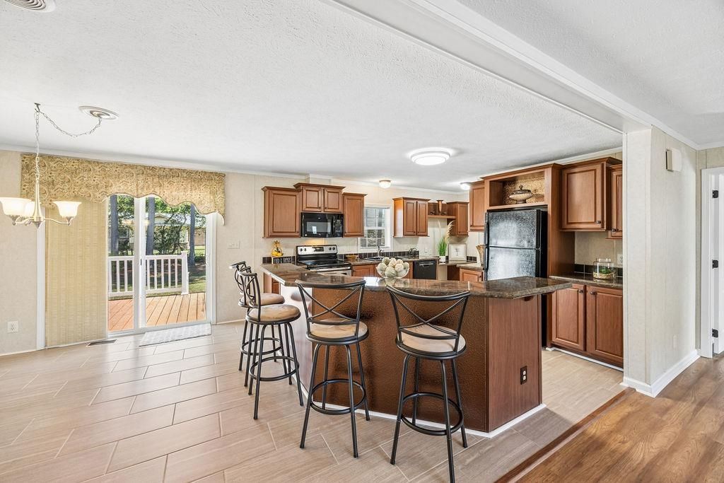 4385 Erie Dr. Photo 14