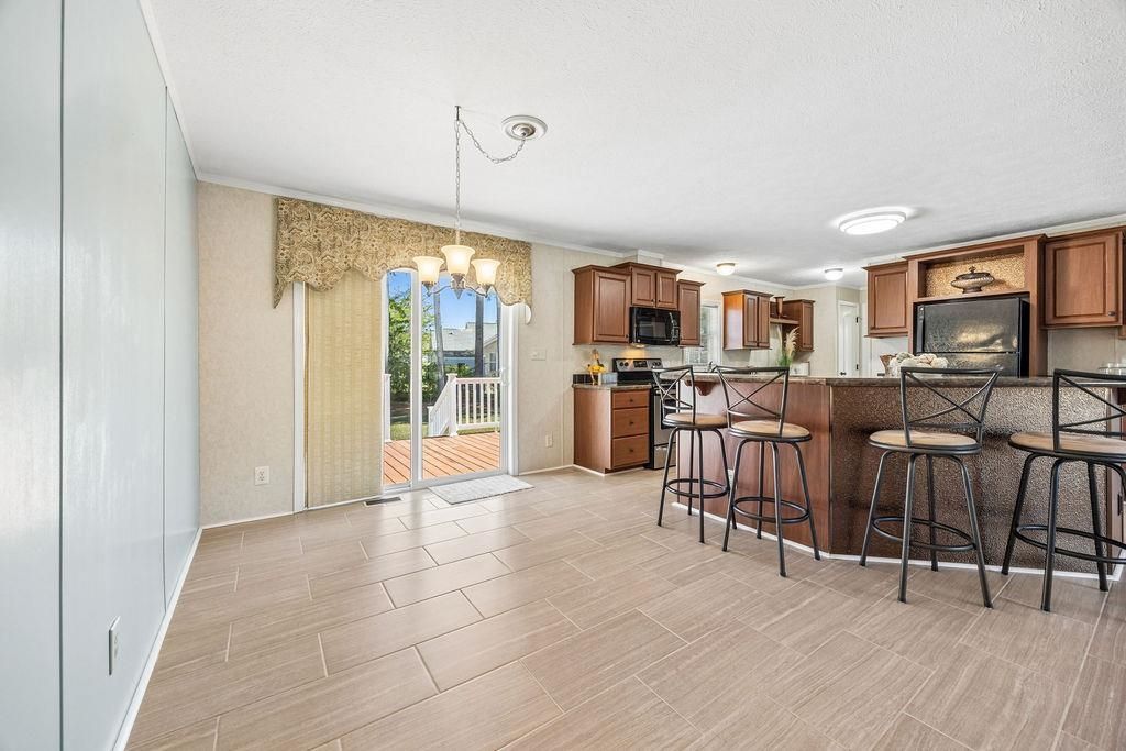 4385 Erie Dr. Photo 15