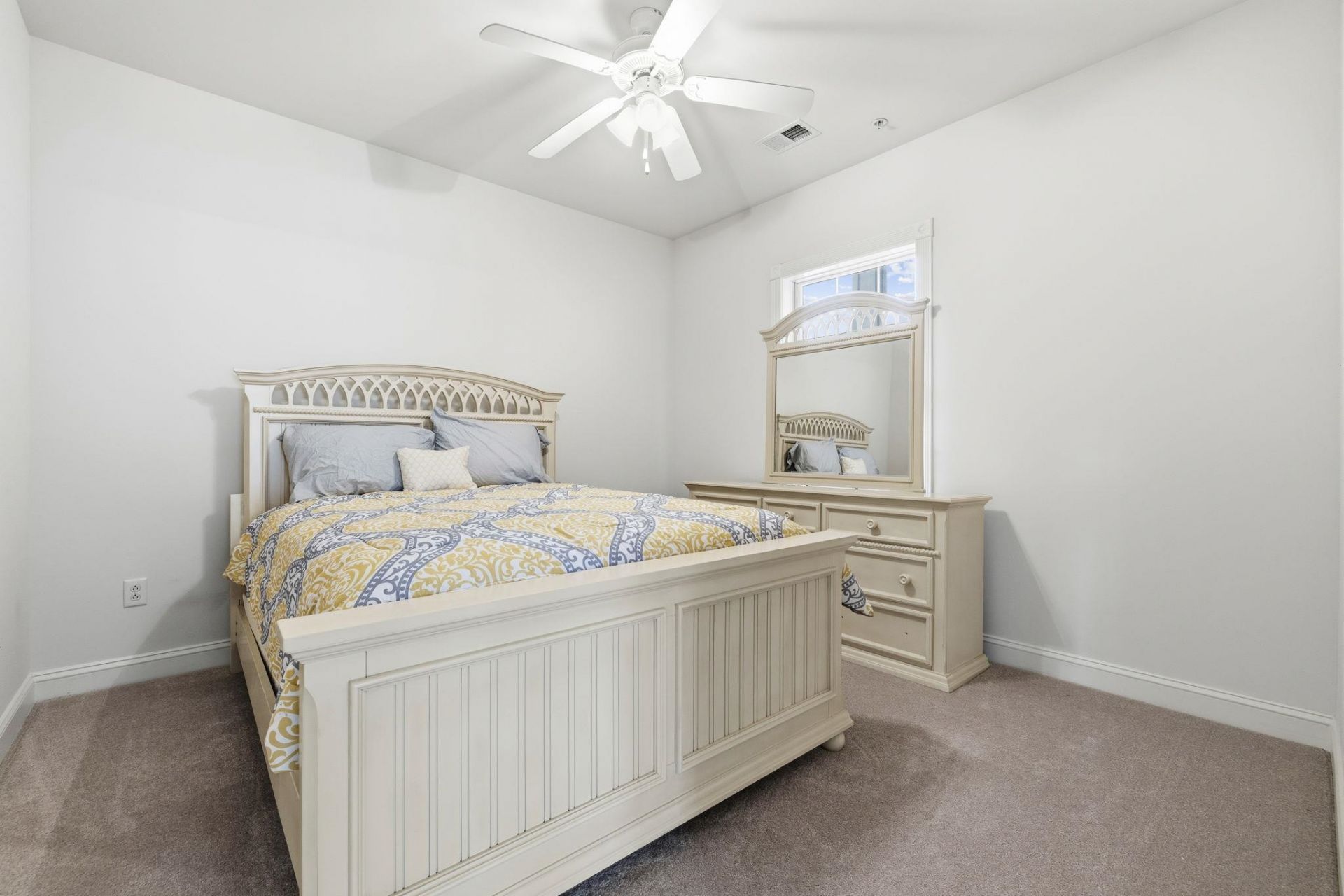 4870 Luster Leaf Circle  Photo 12