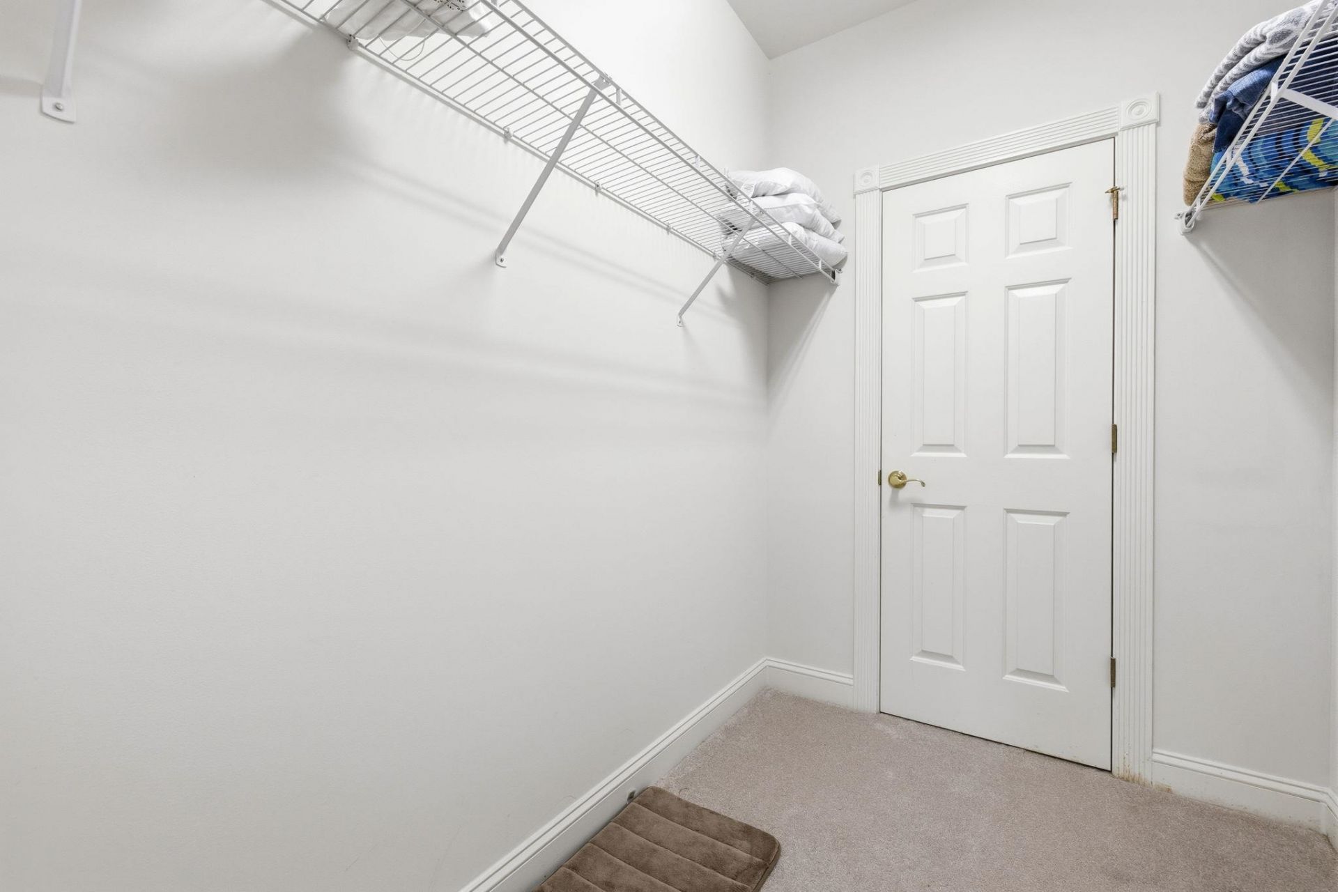 4870 Luster Leaf Circle  Photo 24