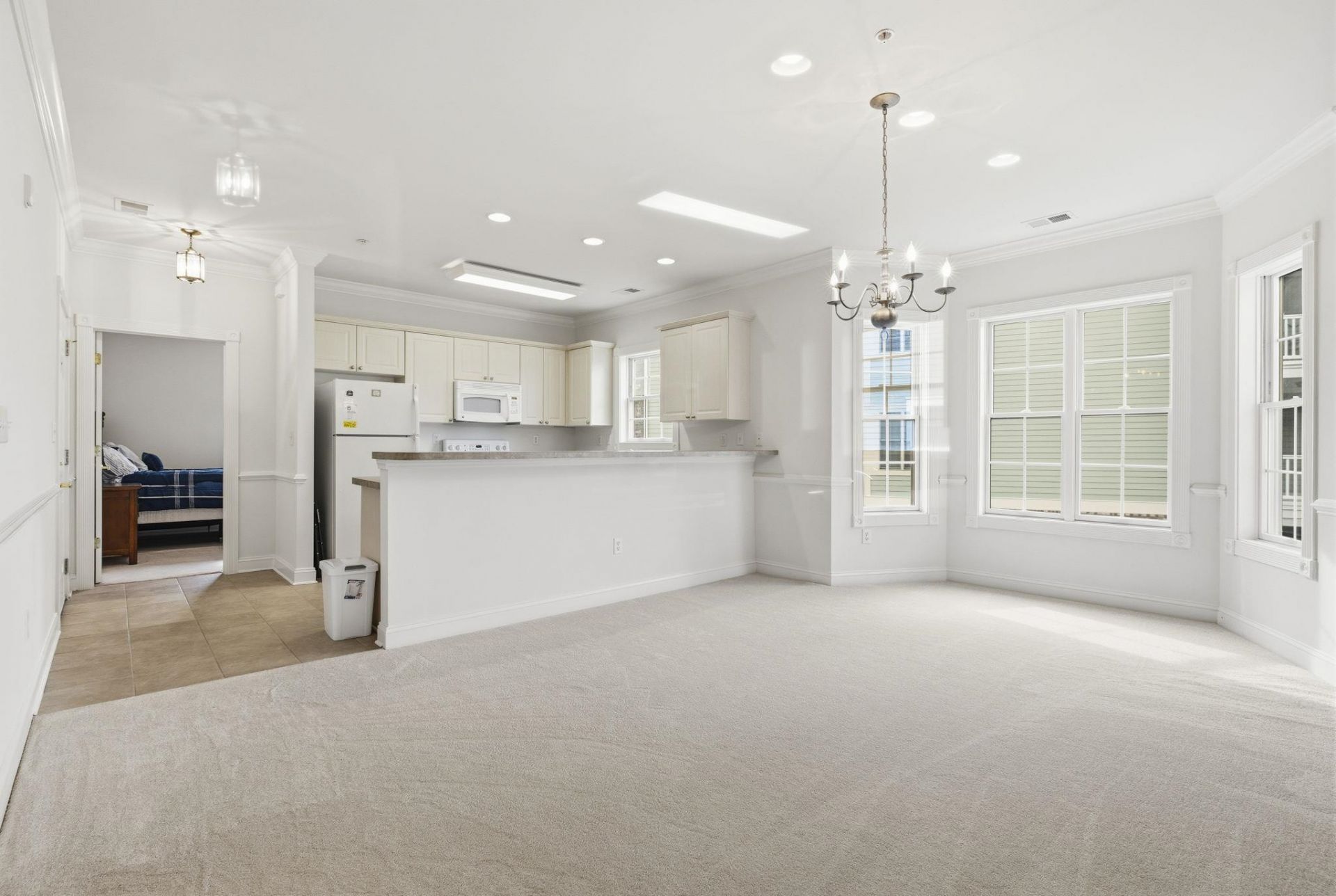 4870 Luster Leaf Circle  Photo 6