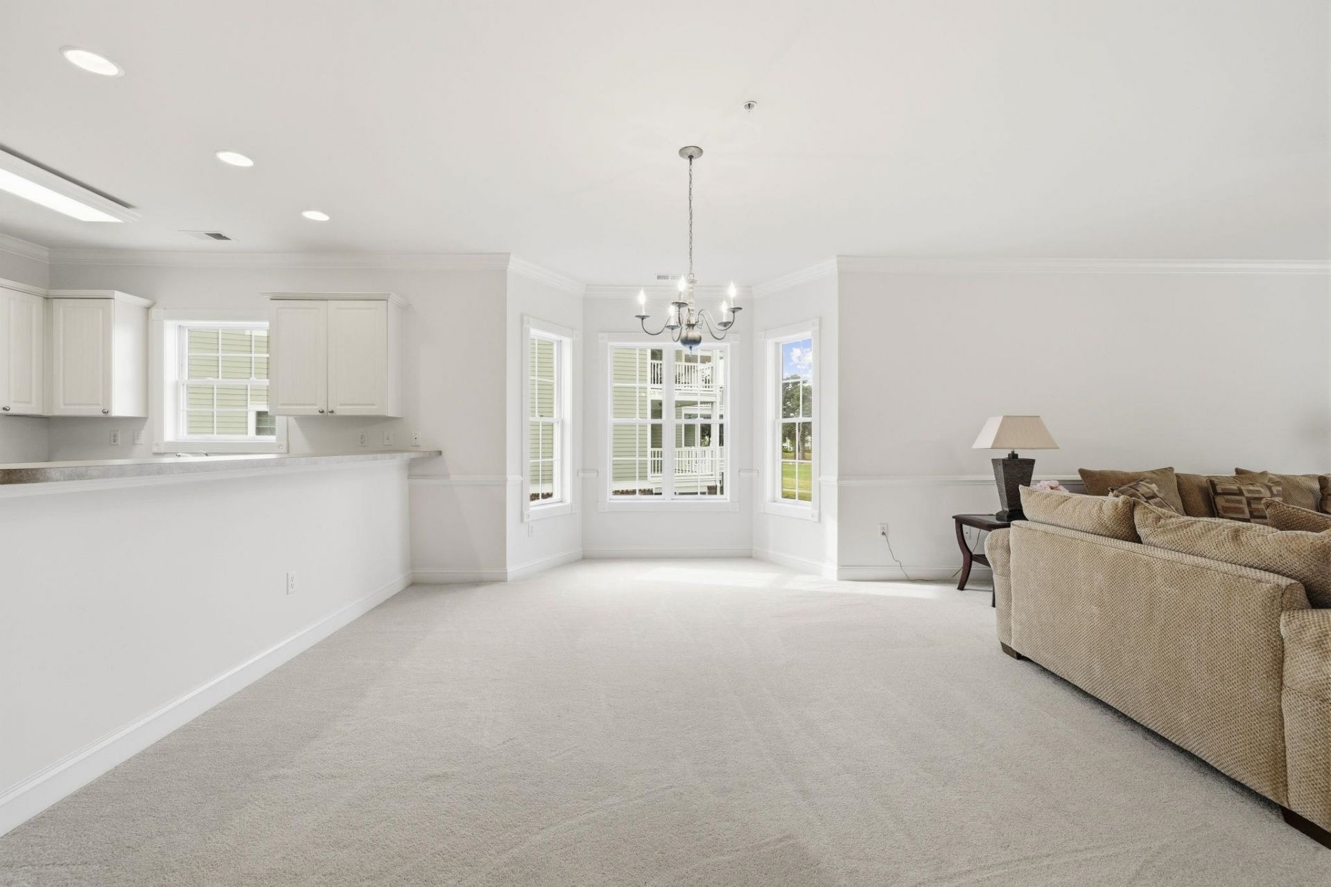 4870 Luster Leaf Circle  Photo 8