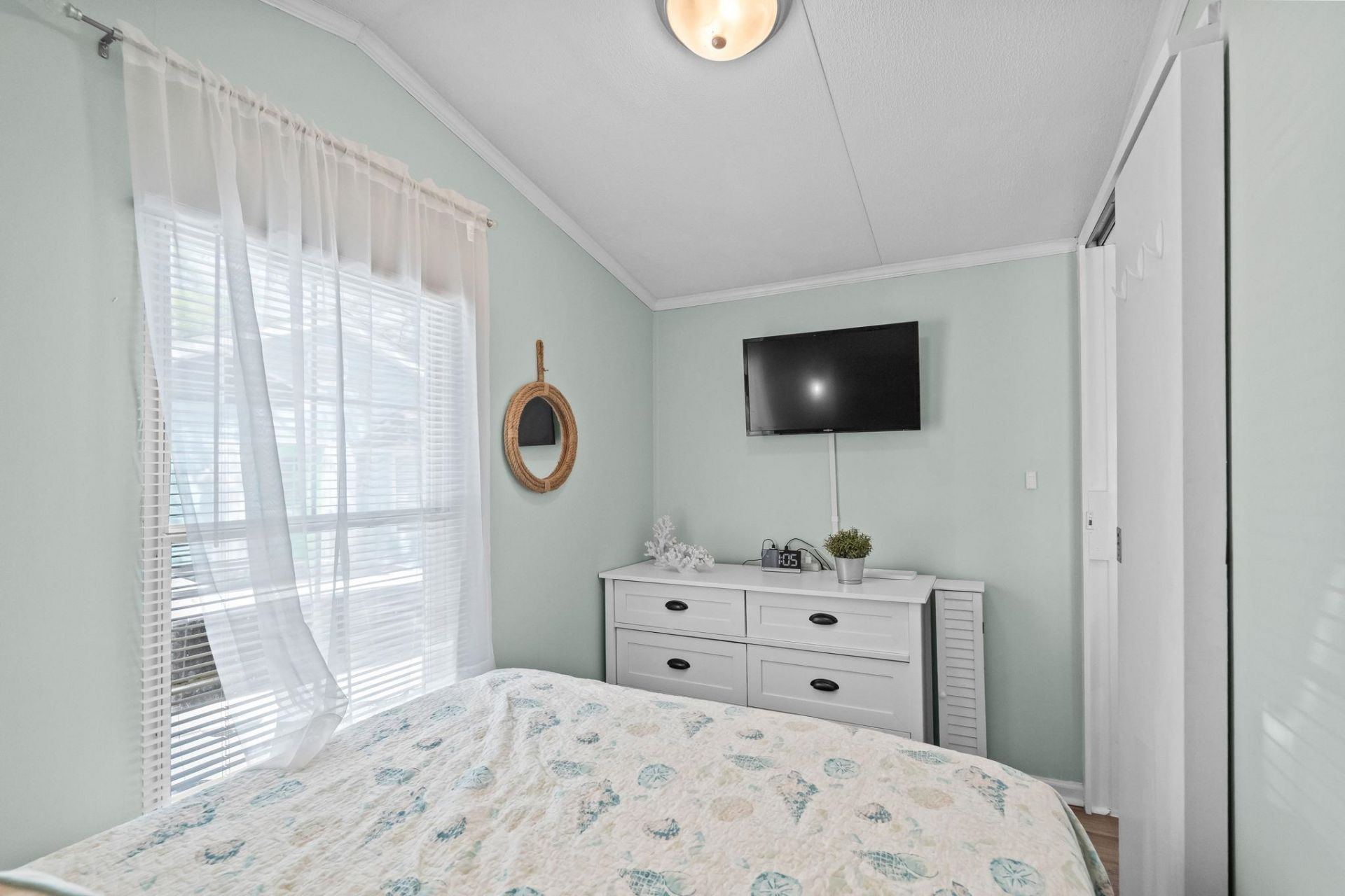 6001-n76 S Kings Highway Photo 17