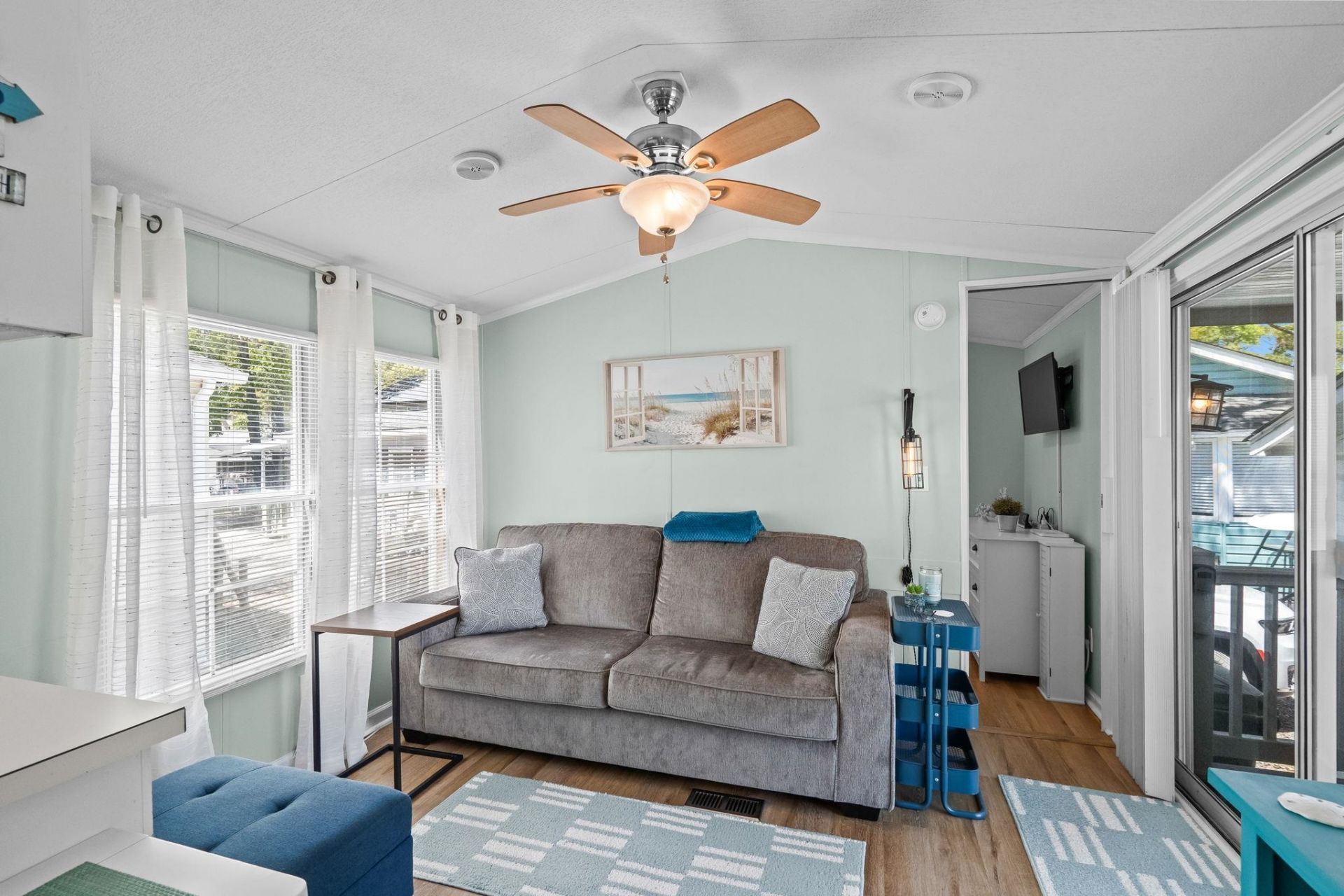 6001-n76 S Kings Highway Photo 9