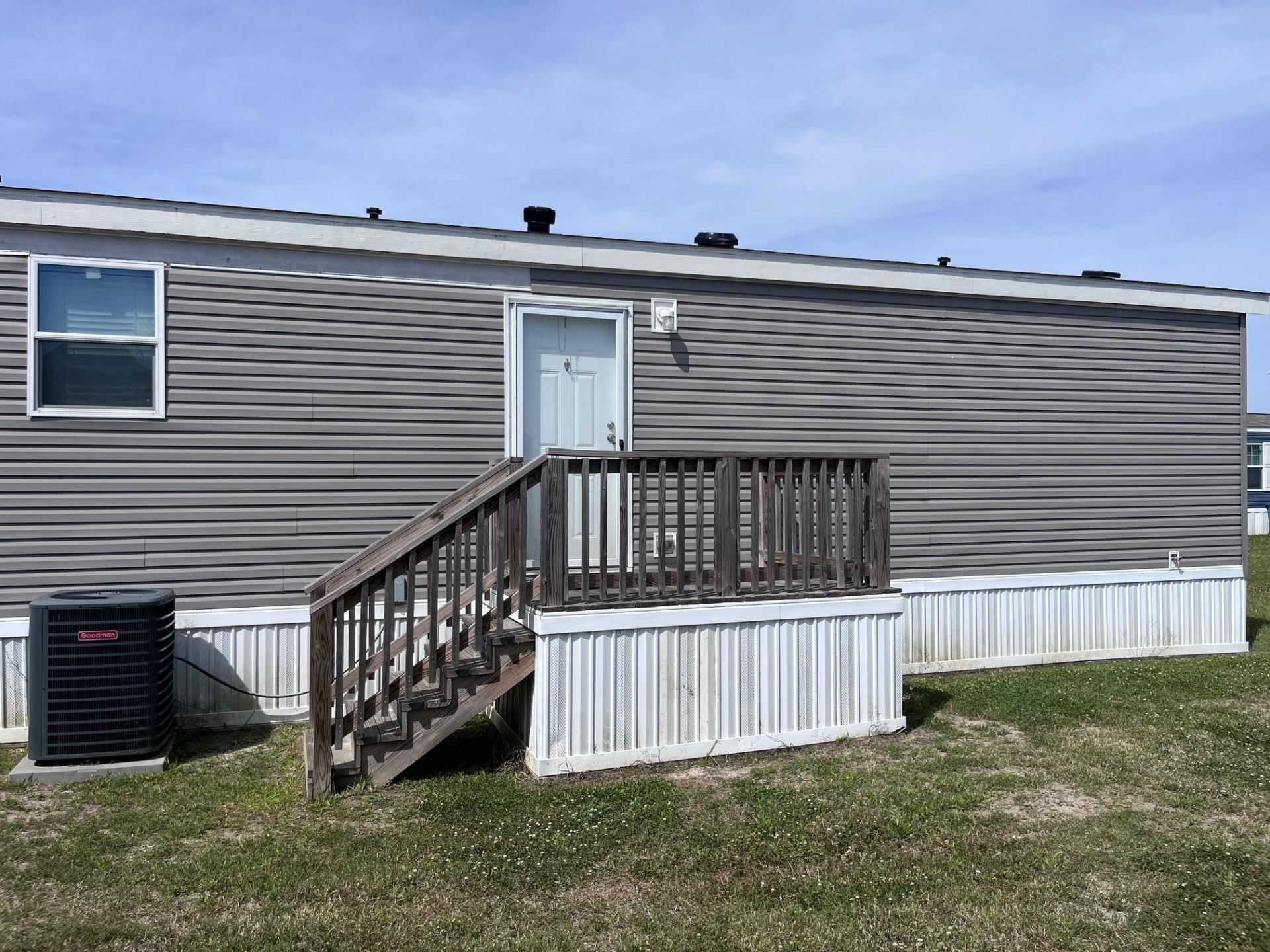 215 Air Stream Dr. Photo 14