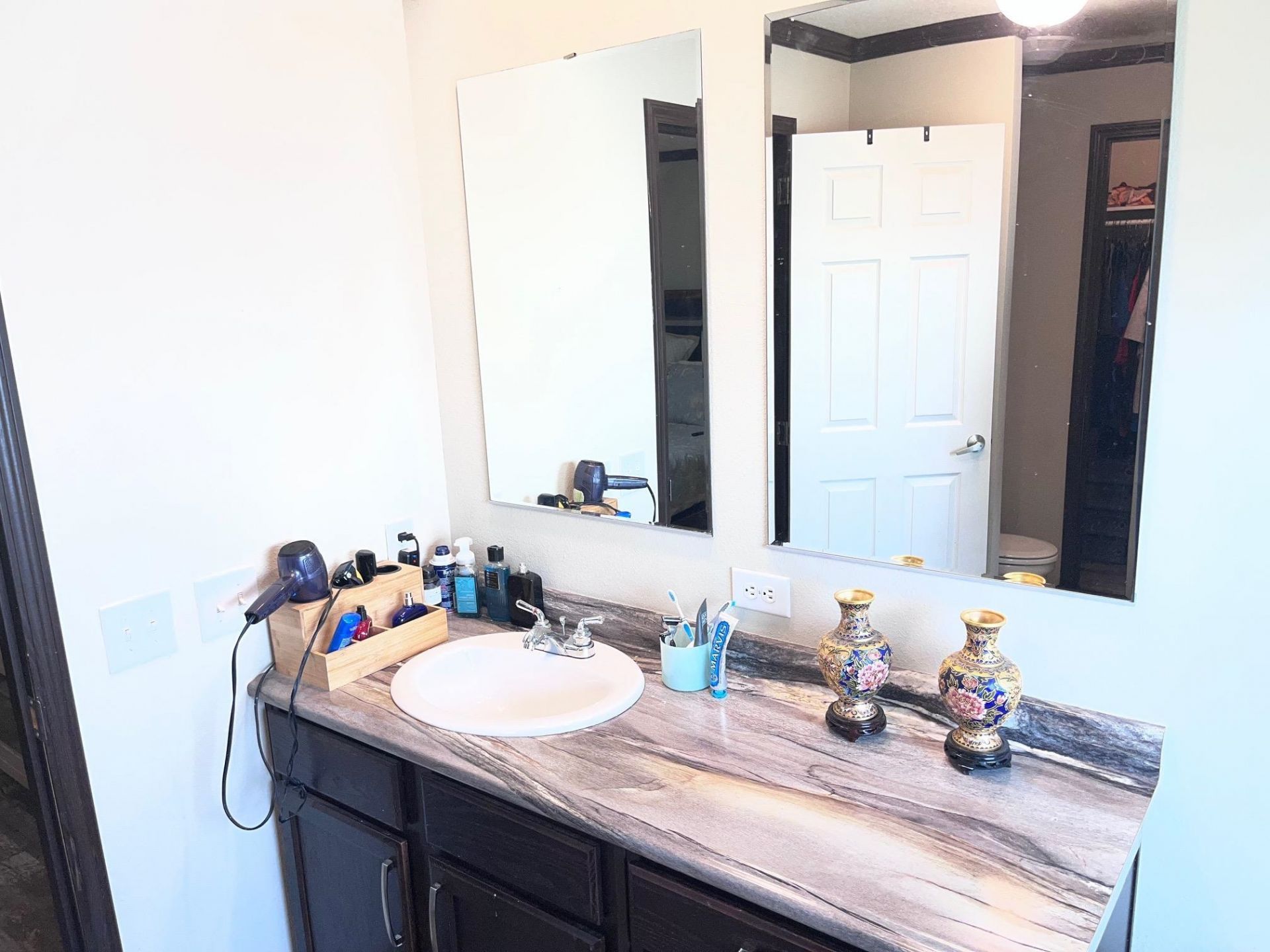 215 Air Stream Dr. Photo 35