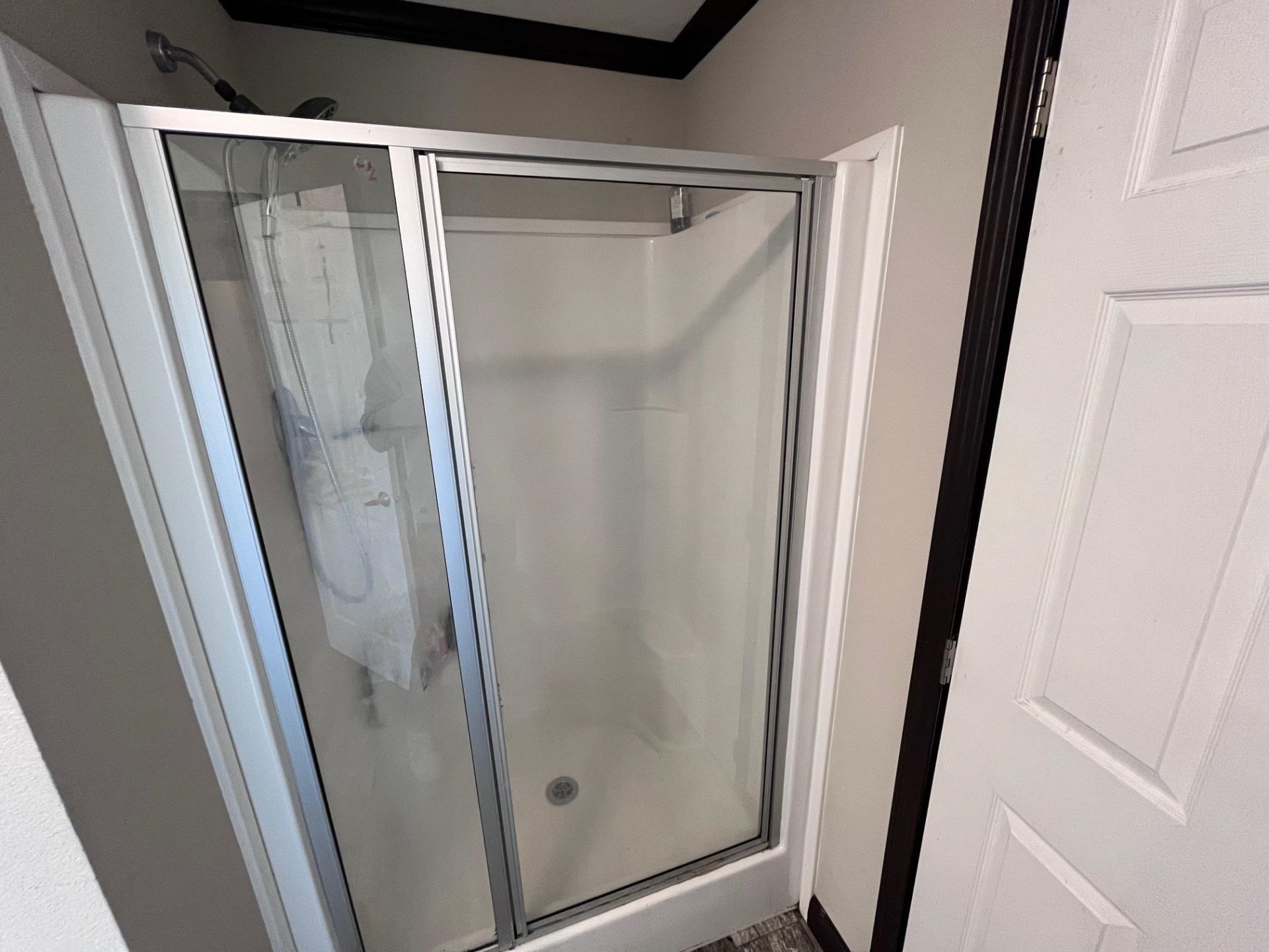 215 Air Stream Dr. Photo 37