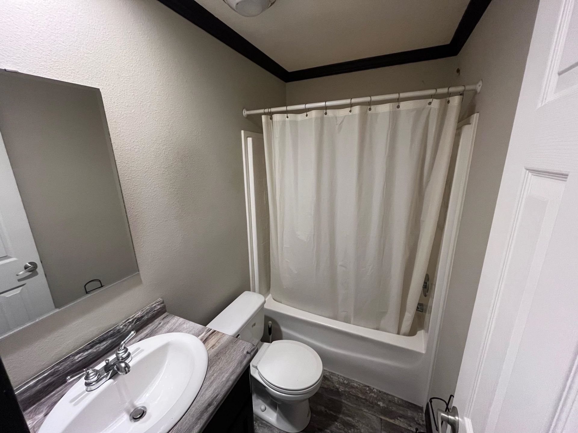 215 Air Stream Dr. Photo 48