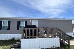 215 Air Stream Dr. photo 4