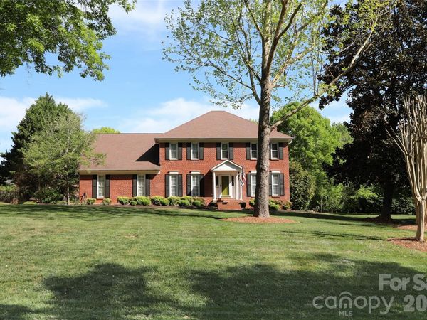 8810 Scarsdale Drive, Mint Hill, NC 28227