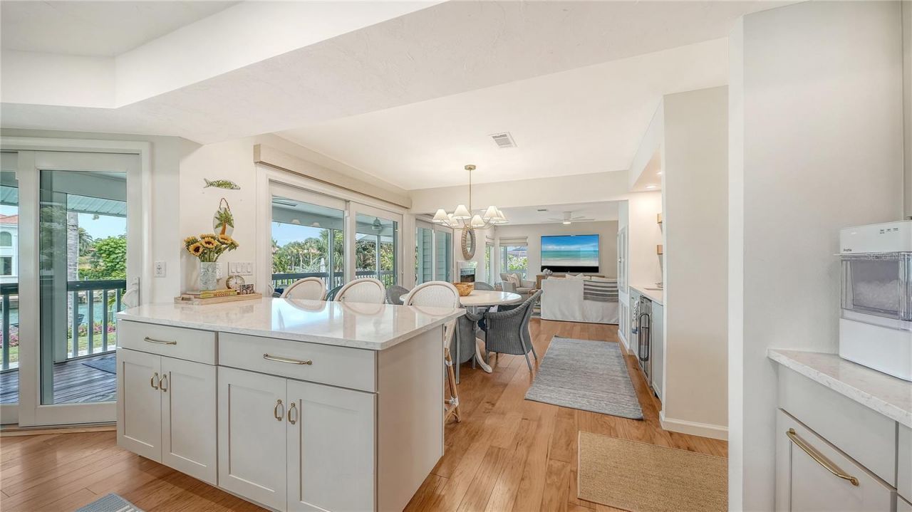 476 Meadow Lark Drive, Sarasota, FL 34236 Photo