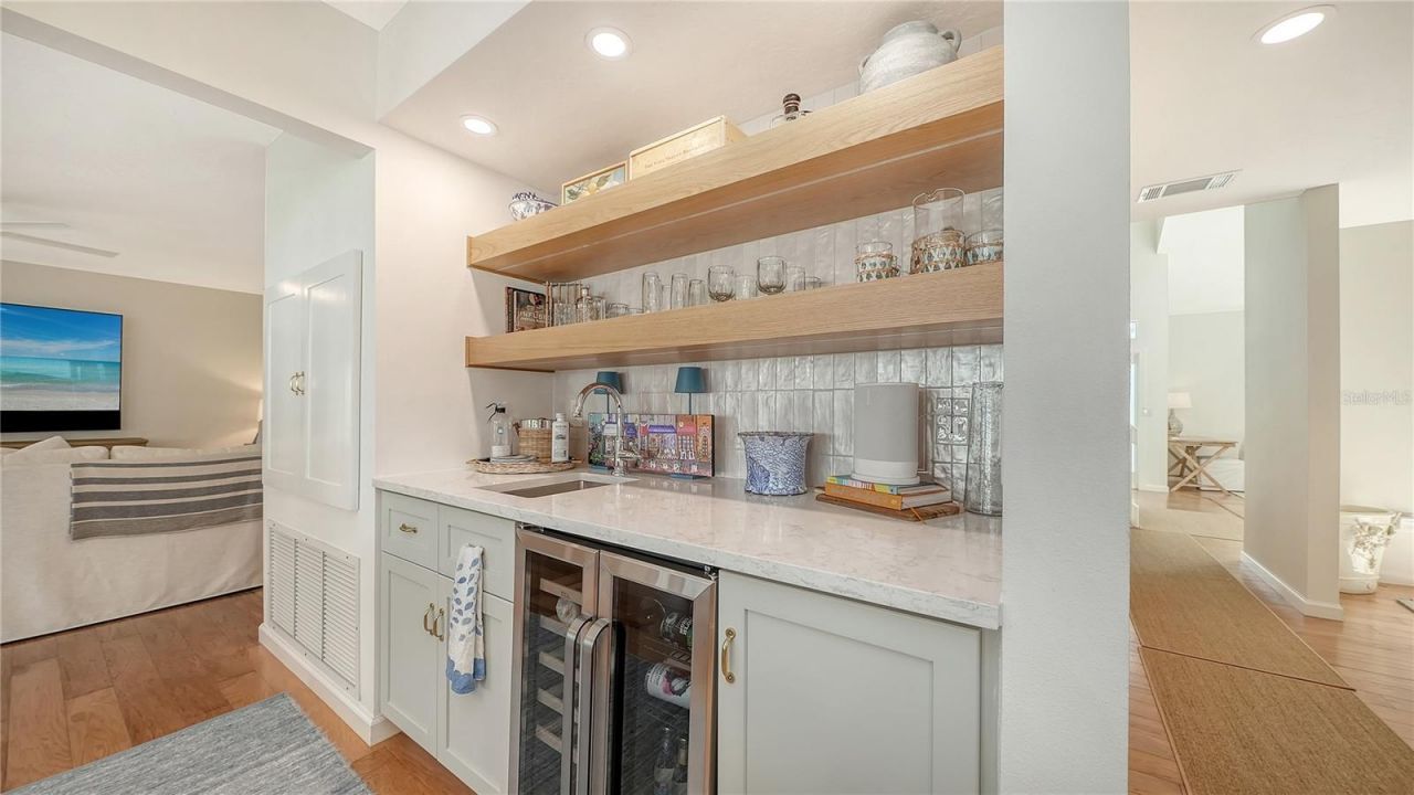 476 Meadow Lark Drive, Sarasota, FL 34236 Photo