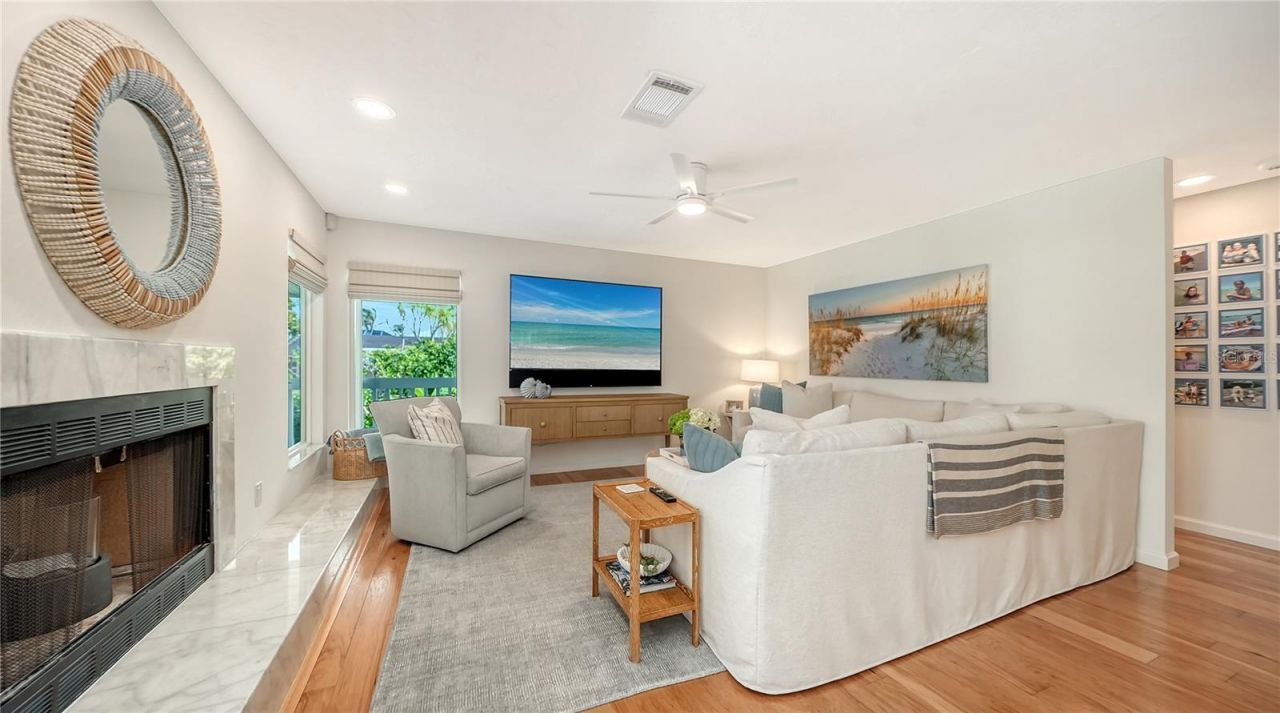 476 Meadow Lark Drive, Sarasota, FL 34236 Photo