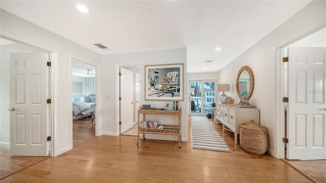 476 Meadow Lark Drive, Sarasota, FL 34236 Photo