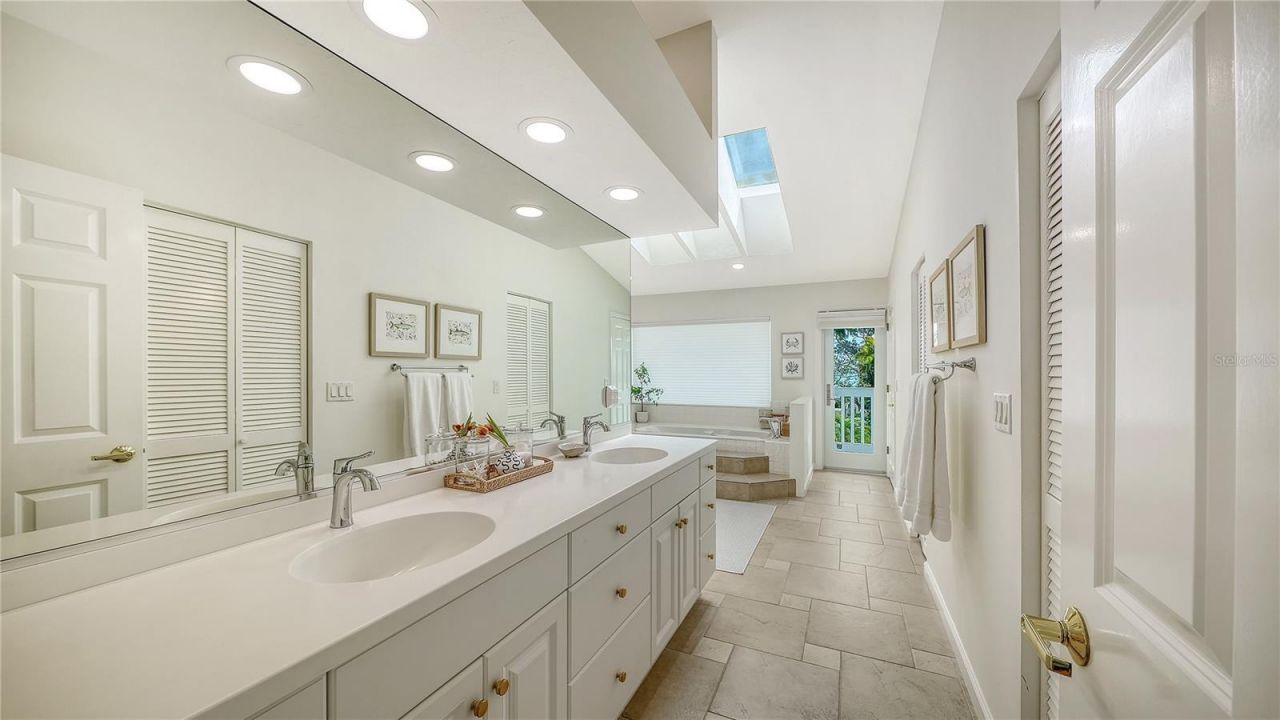 476 Meadow Lark Drive, Sarasota, FL 34236 Photo