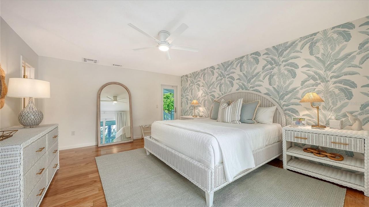 476 Meadow Lark Drive, Sarasota, FL 34236 Photo