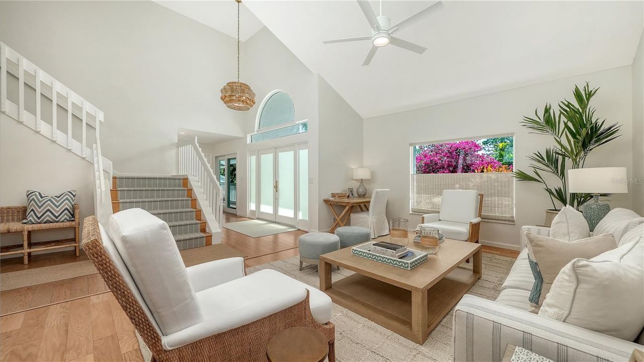 476 Meadow Lark Drive, Sarasota, FL 34236 Photo