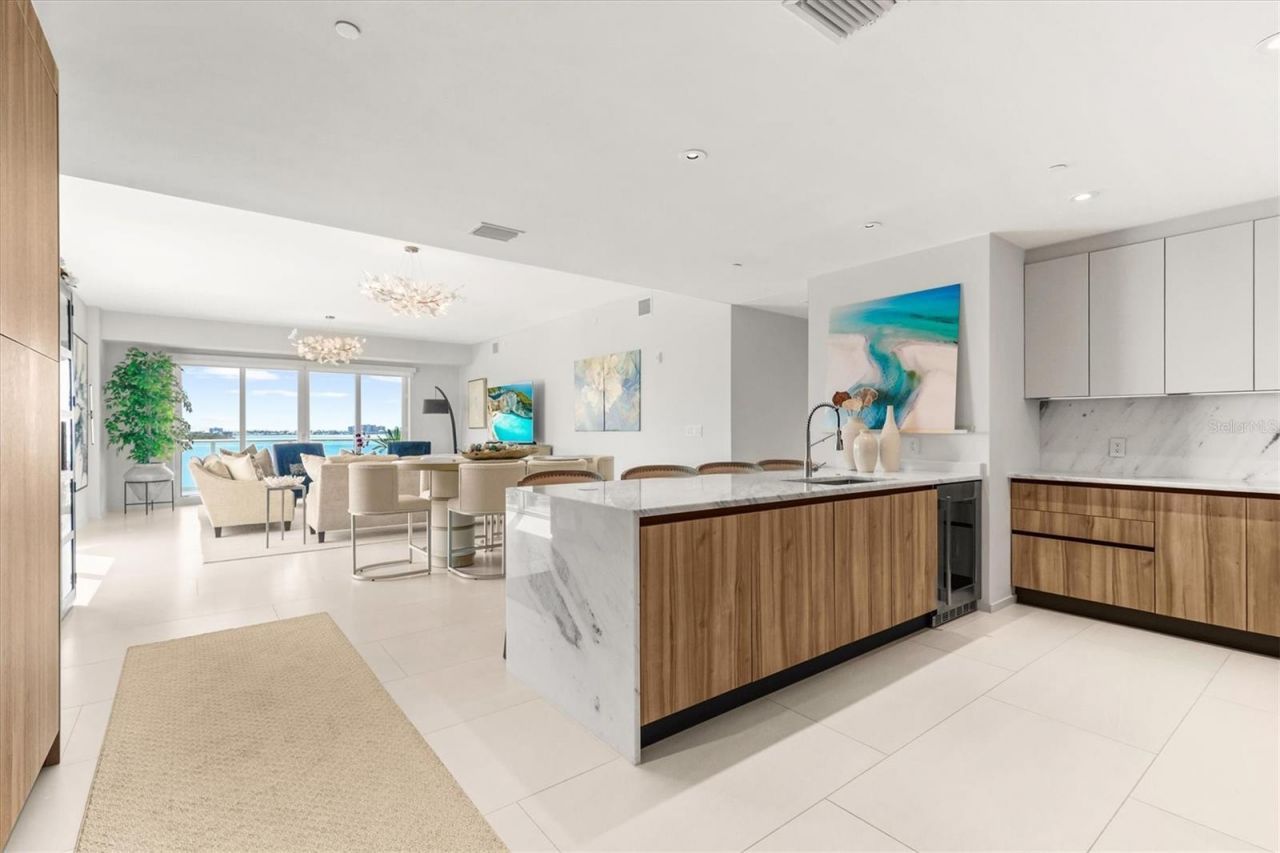 1020 Sunset Point Road, Unit 303, Clearwater, FL 33755 Photo