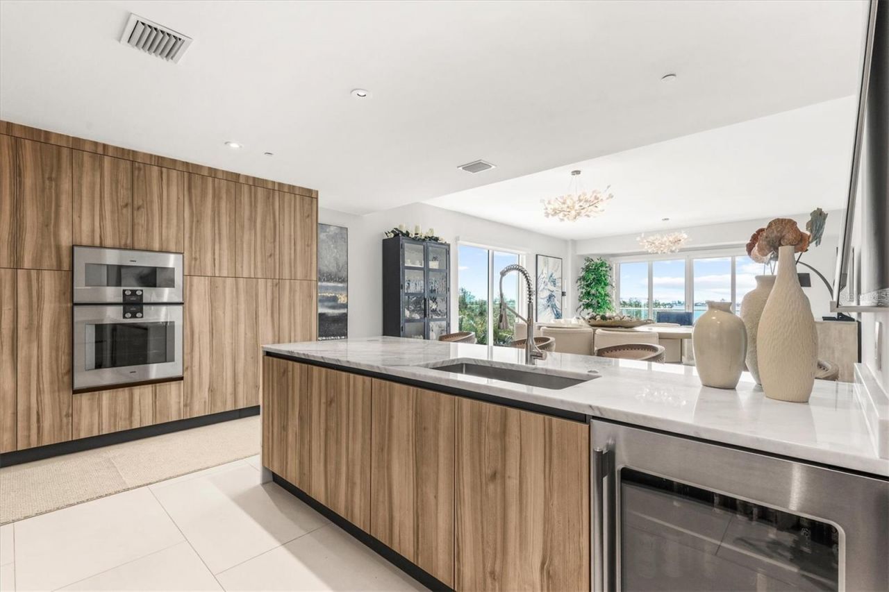 1020 Sunset Point Road, Unit 303, Clearwater, FL 33755 Photo