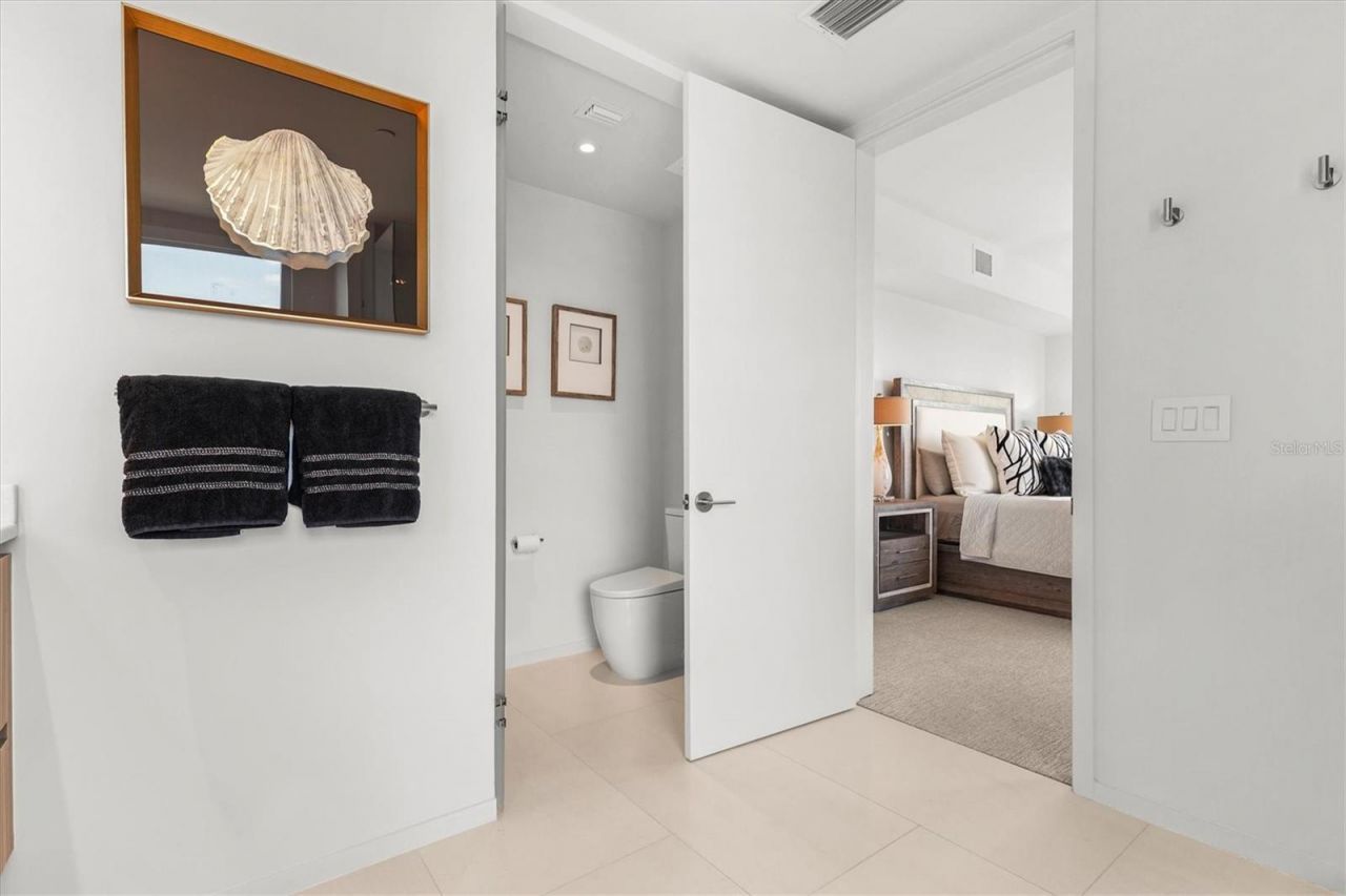 1020 Sunset Point Road, Unit 303, Clearwater, FL 33755 Photo