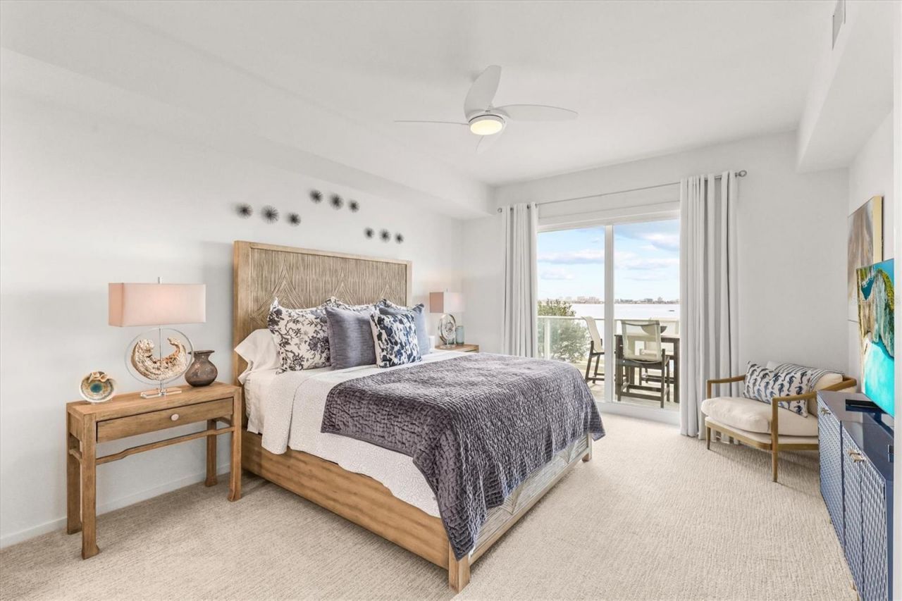 1020 Sunset Point Road, Unit 303, Clearwater, FL 33755 Photo