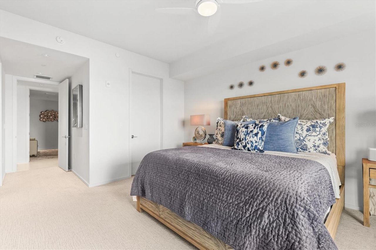 1020 Sunset Point Road, Unit 303, Clearwater, FL 33755 Photo