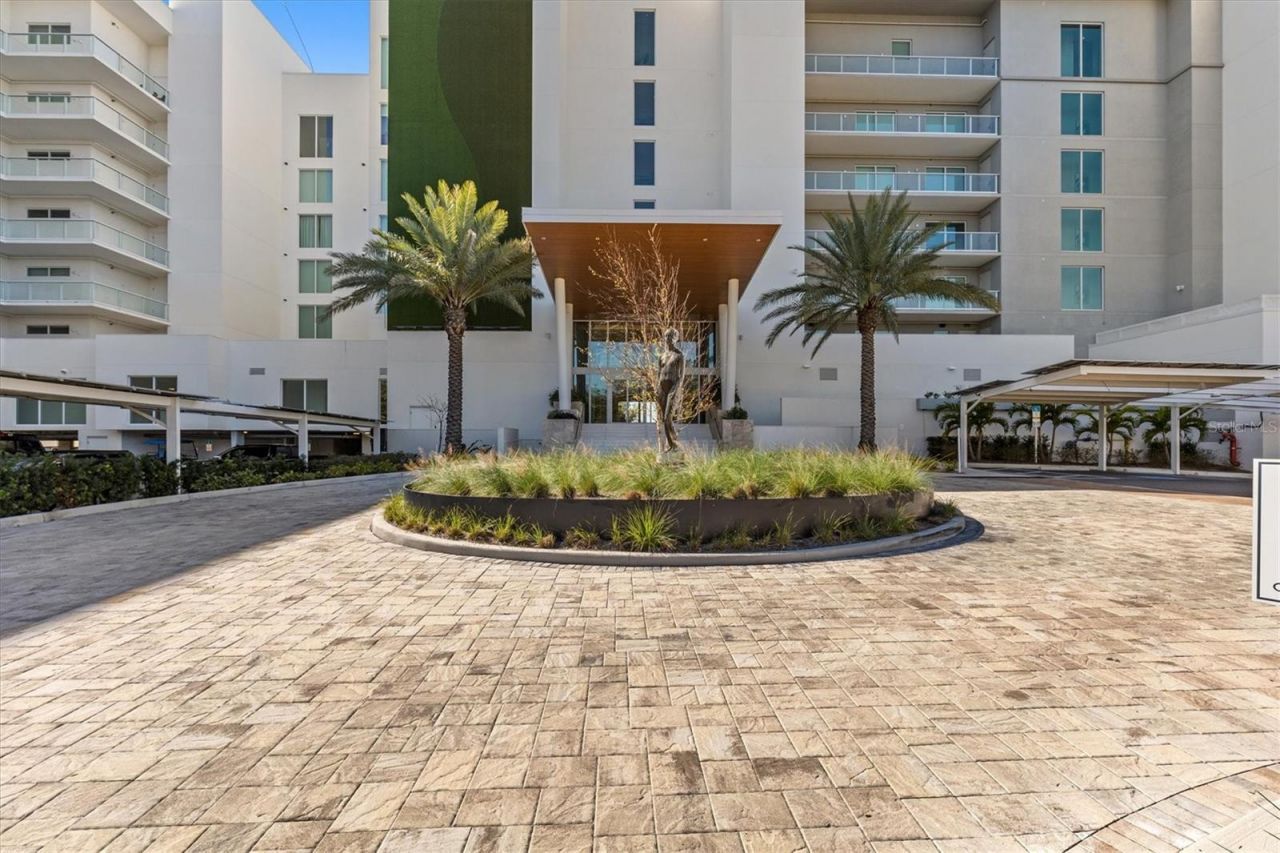 1020 Sunset Point Road, Unit 303, Clearwater, FL 33755 Photo