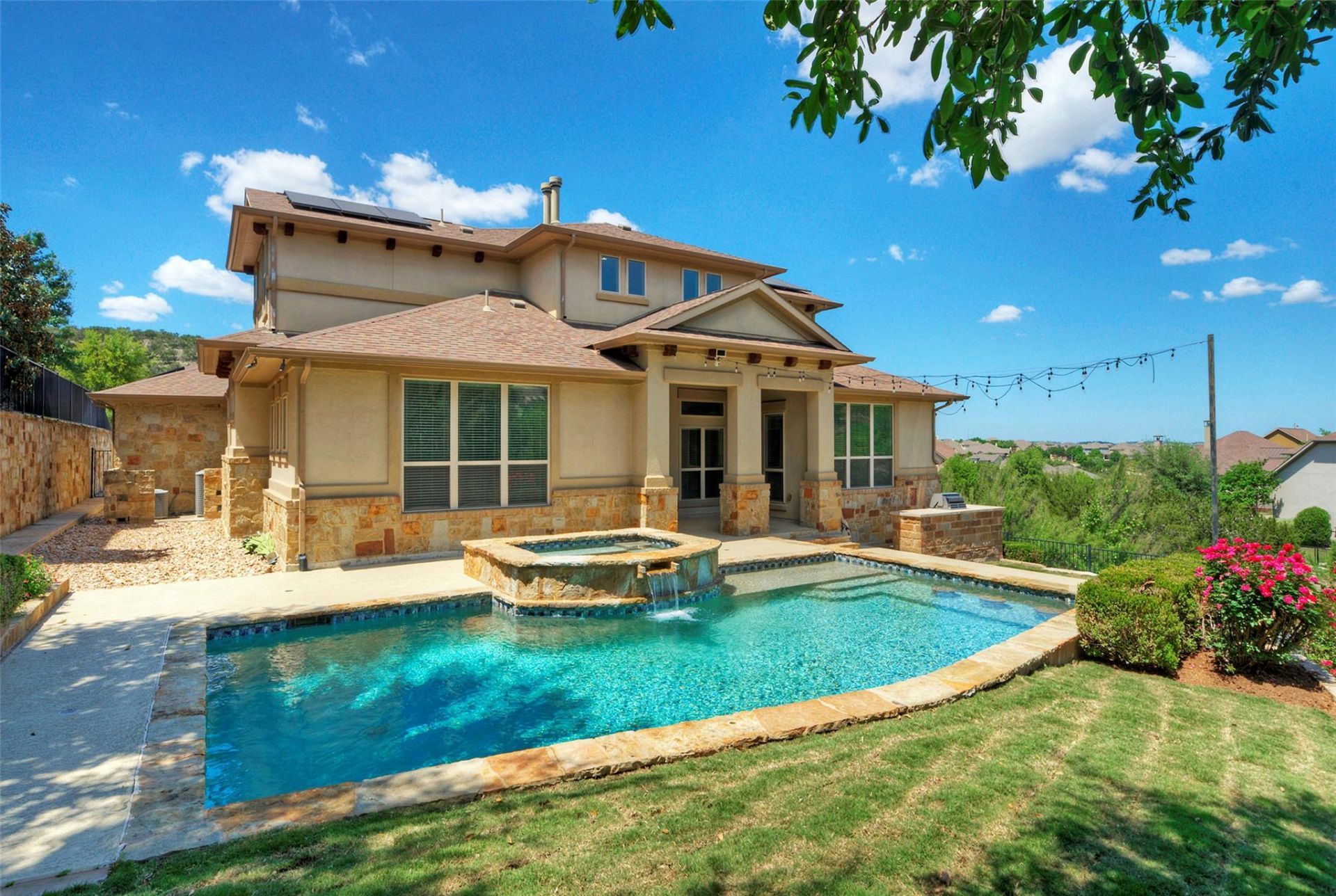 6117 Osceola Trl, Austin, TX 78738 Main Photo