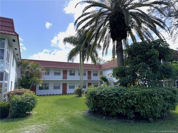 2600 SE Ocean Boulevard, Unit Q3, Stuart, FL 34996