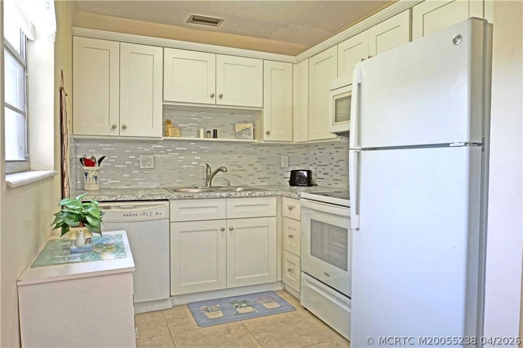 2600 SE Ocean Boulevard, Unit Q3, Stuart, FL 34996 Photo