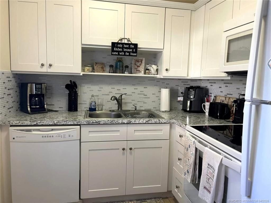 2600 SE Ocean Boulevard, Unit Q3, Stuart, FL 34996 Photo