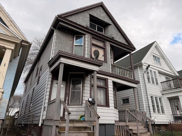 1560-1562 S 15th STREET, Milwaukee, WI 53204