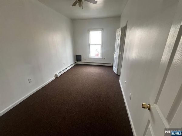 288 S 6th Street FL 2, NEWARK, NJ 07103