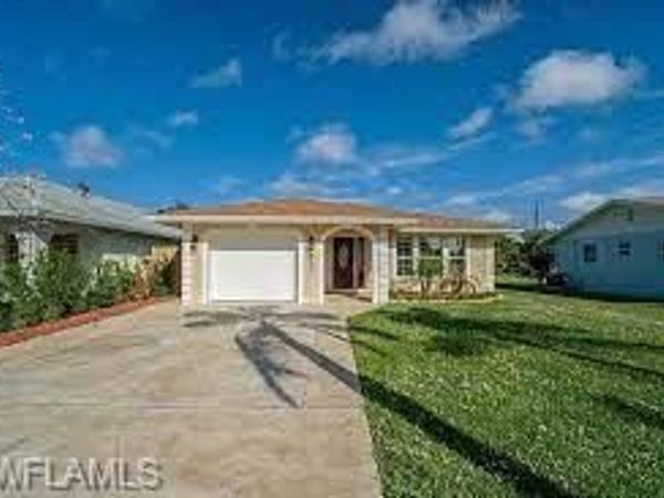 637 95th AVE N, NAPLES, FL 34108
