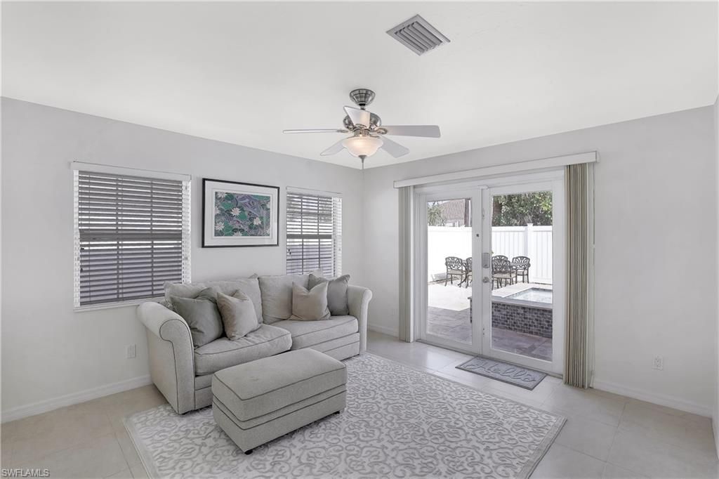 637 95th Ave N, Naples, FL 34108 Photo