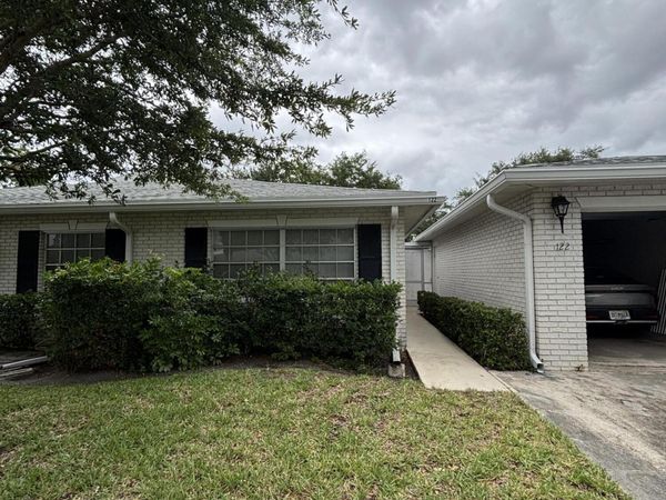 10084 S 42nd Dr Drive, Unit 122, Boynton Beach, FL 33436