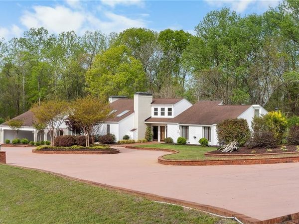 391 Lake Hill Drive, Thomasville, NC 27360