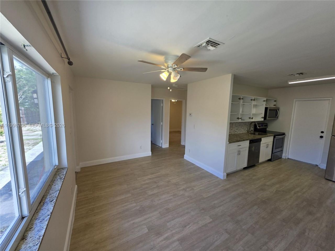 730 NW 5th St, Unit 3, Fort Lauderdale, FL 33311 Photo