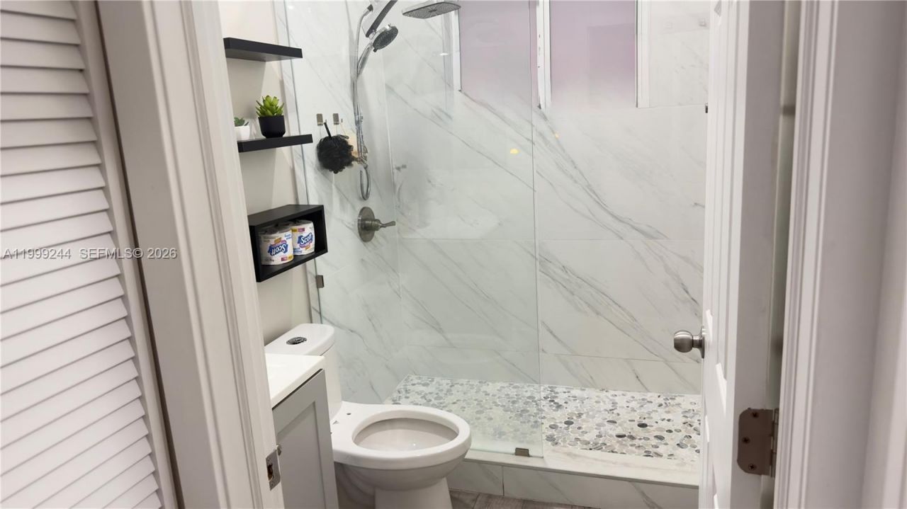 434 Tamiami Blvd, Miami, FL 33144 Photo