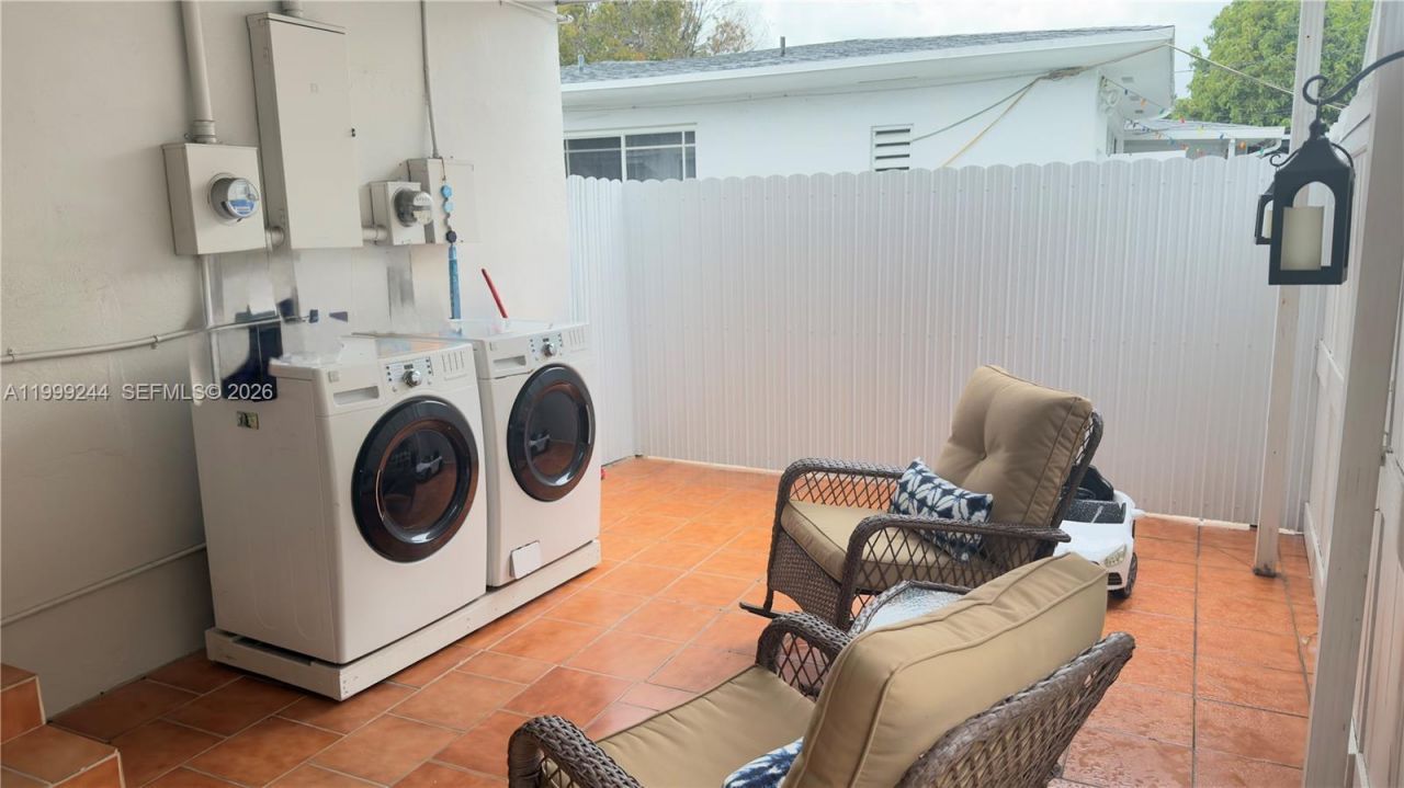 434 Tamiami Blvd, Miami, FL 33144 Photo