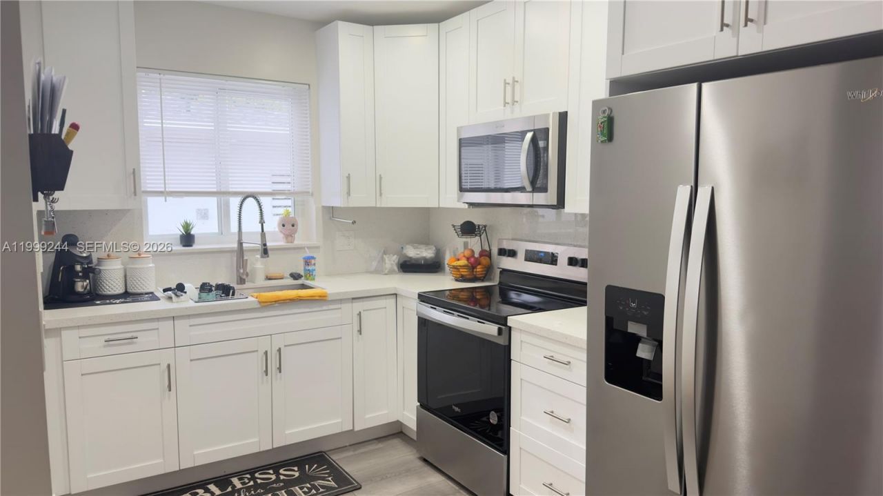 434 Tamiami Blvd, Miami, FL 33144 Photo