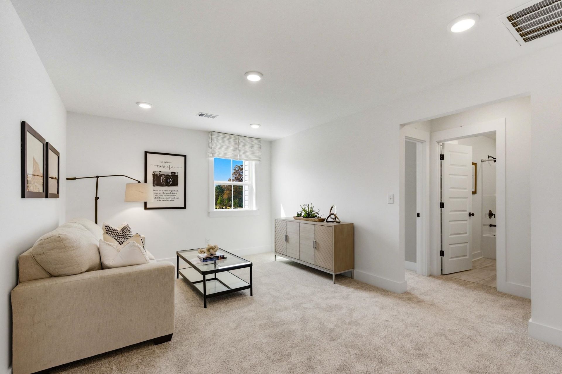 6000 Harness Ct. Photo 27