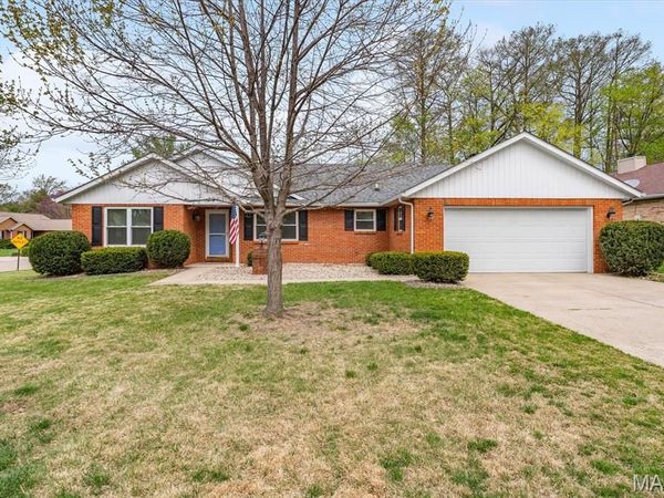 2901 E Main Street, Belleville, IL 62221