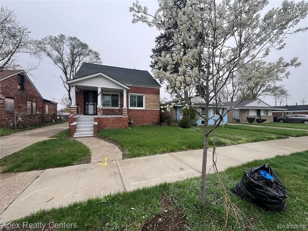 20411 Washburn Street, Detroit, MI 48221