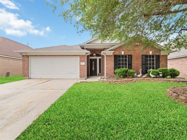 923 N Sky Drive, Houston, TX 77073