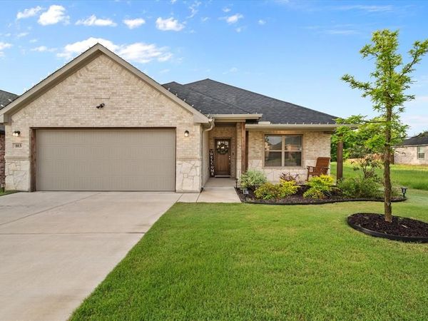 103 Randal Row, Corsicana, TX 75110