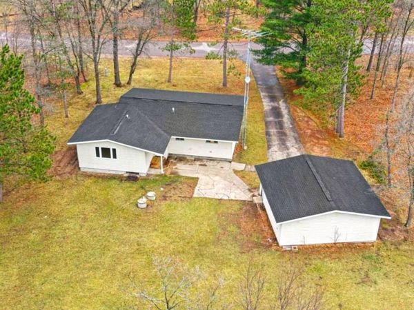 382, 384 Bromley Way, Nekoosa, WI 54457