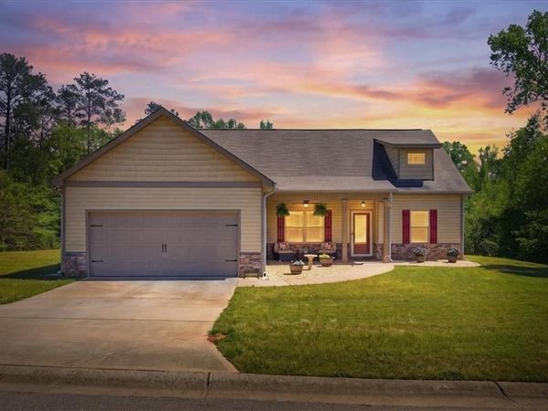 1010 Holliday Pass, Griffin, GA 30223